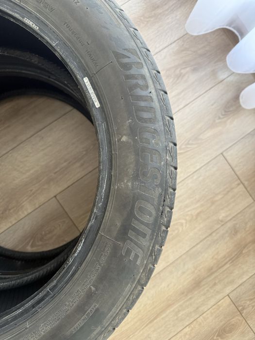 4 Anvelope Vara Bridgestone 225 - 55 - 18 / 98V - Stare f buna
