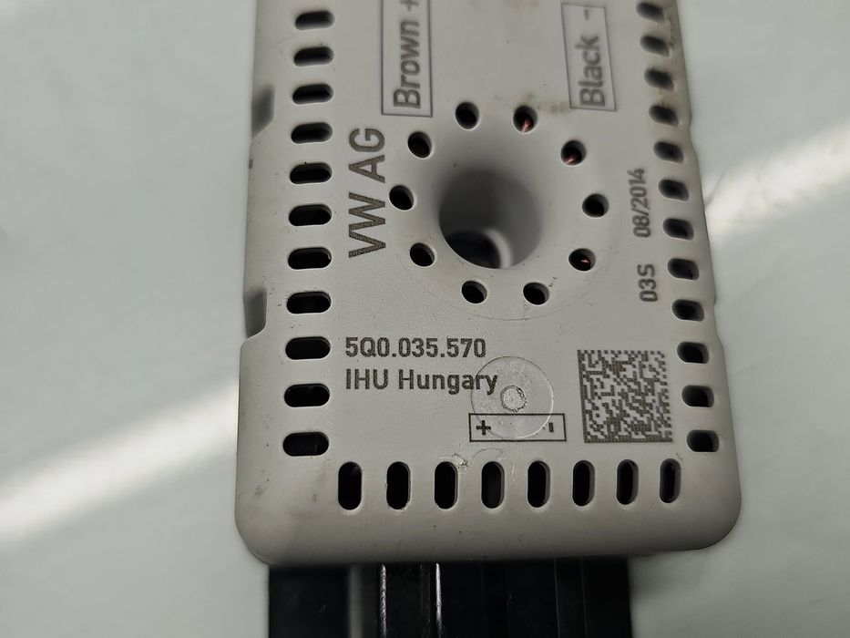 Amplificator antena Volkswagen Golf 7 (5G) [Fabr 2014-prezent] 5Q00355