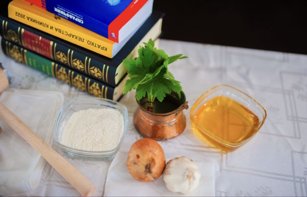 Водещ на бебешка погача