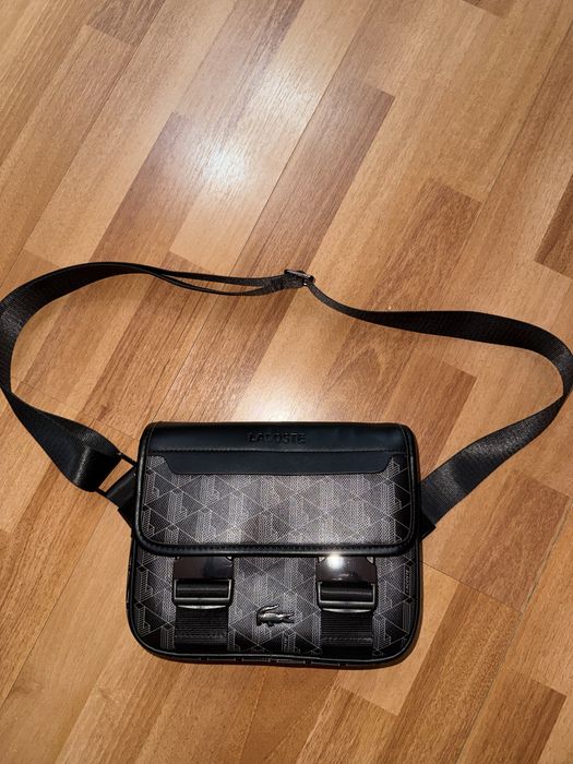 Lacoste MESSENGER BAG - Geantă crossbody - noir gris