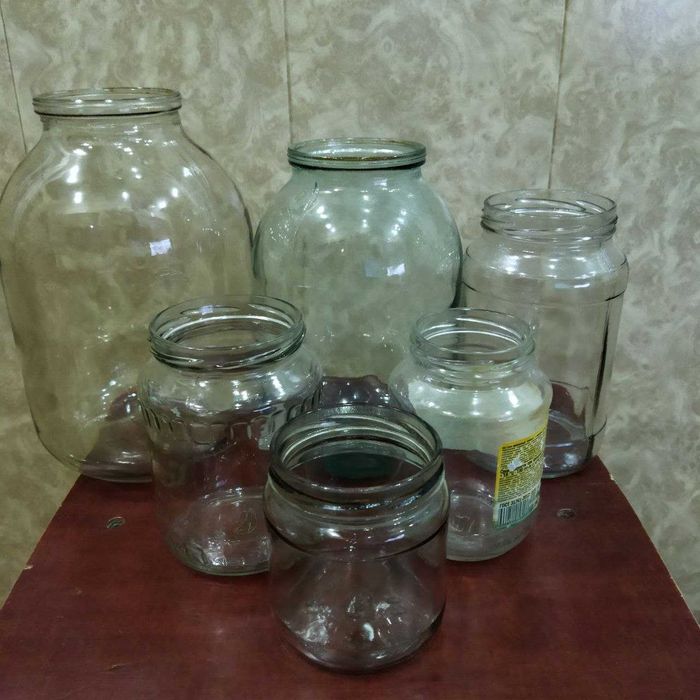 Утятница, флейка-переноска для яиц, кружки, банки для консервации.