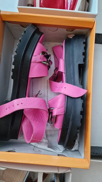 Цикламени сандали естествена кожа