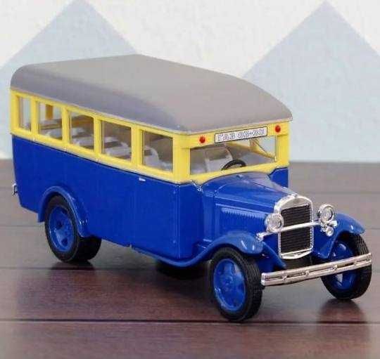 Коллекционная модель автобуса ГАЗ-03-30 ("Наш Автопром". 1:43)