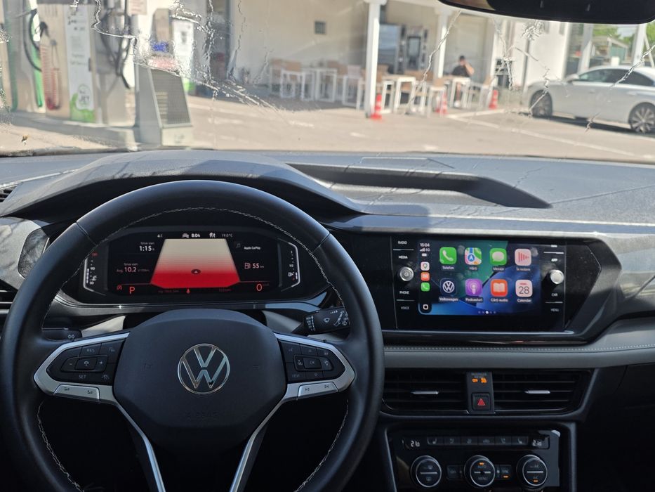 Volkswagen t roc taos