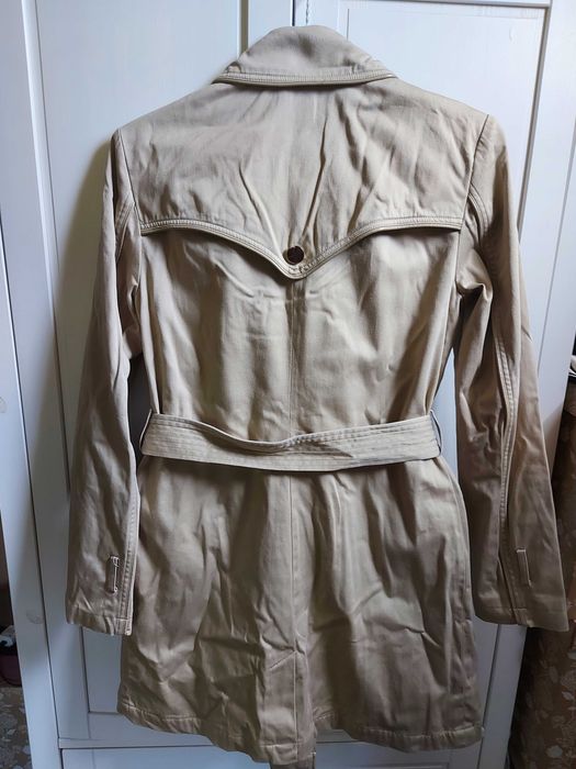 Trenci clasic Guess, mărimea S