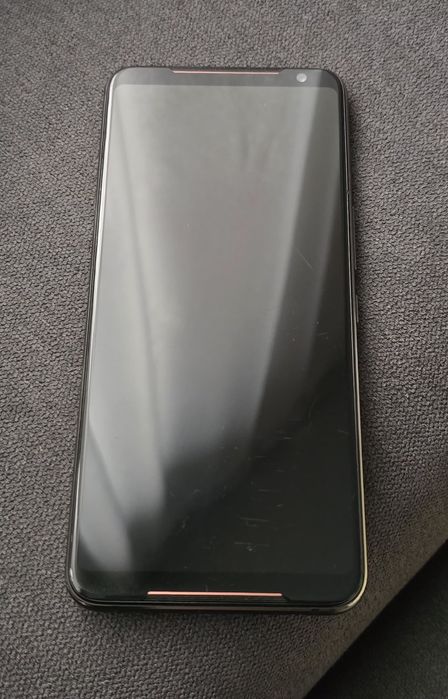 Asus rog Phone 2 model ZS660KL