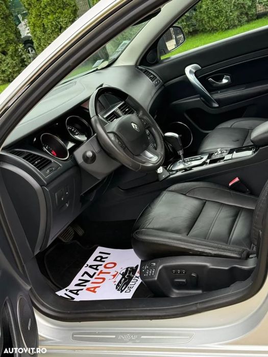 Renault Latitude 2.0 dci