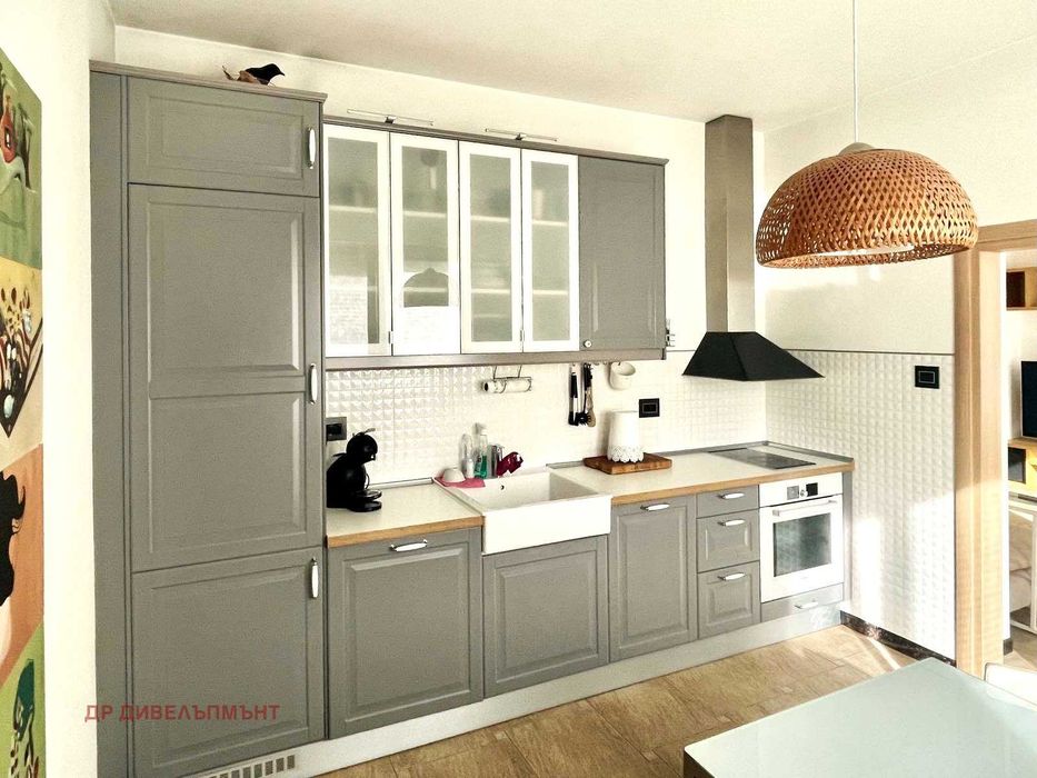 Дава се под наем Тристаен апартамент в София, Докторски паметник - 101 кв.м за 765 € - Снимка #4