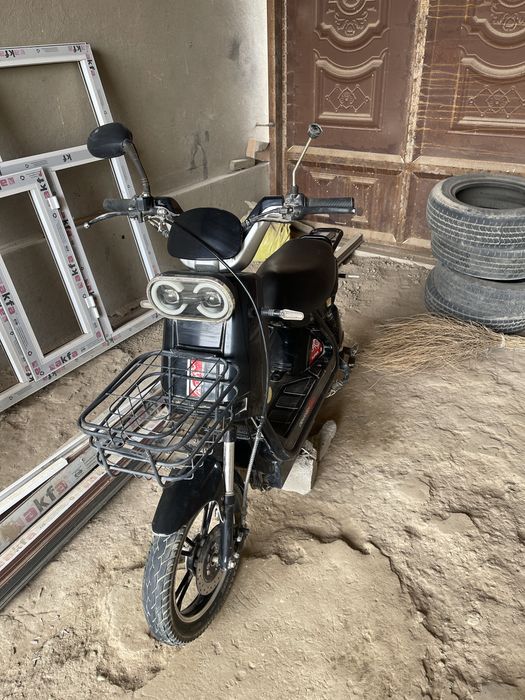 Skuter demansh sotiladi