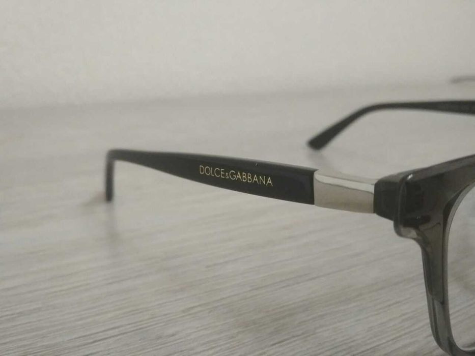 фирменная очки D&G