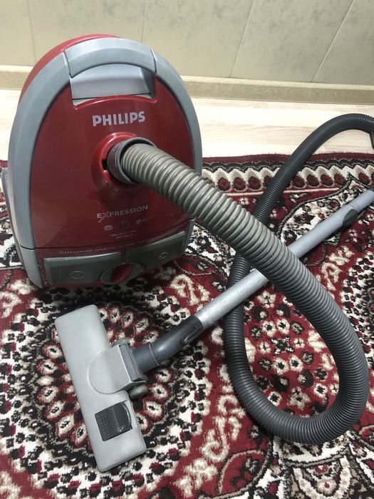 Продам пылелос PHILIPS  б/у в рабочем состоянии