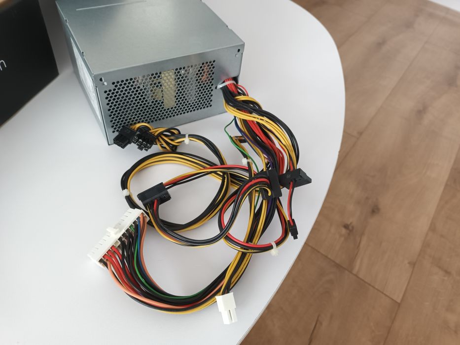 Захранване 500w свалено от Acer predator