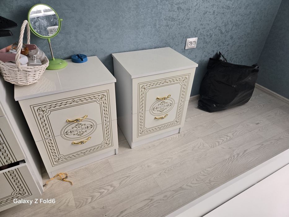 Продам кровать и 2 тумбочки