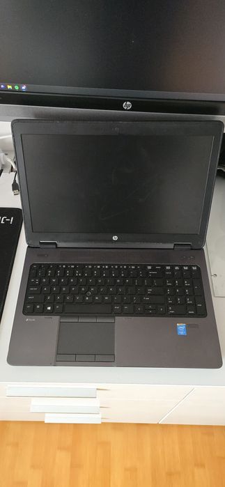 Laptop HP ZBook 15 G2 + Docking station OEM