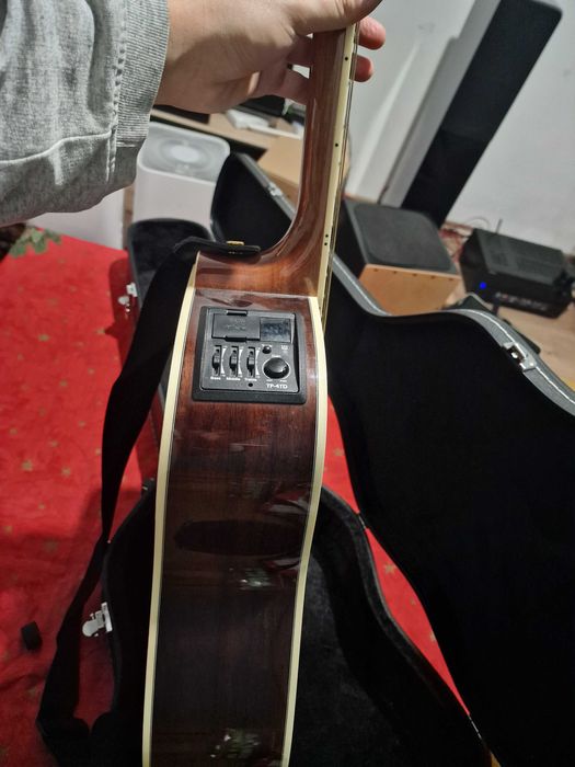 Takamine GD51CE-NAT електро-акустична китара + твърд калъф