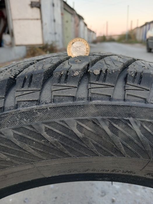 Продам шины зимние