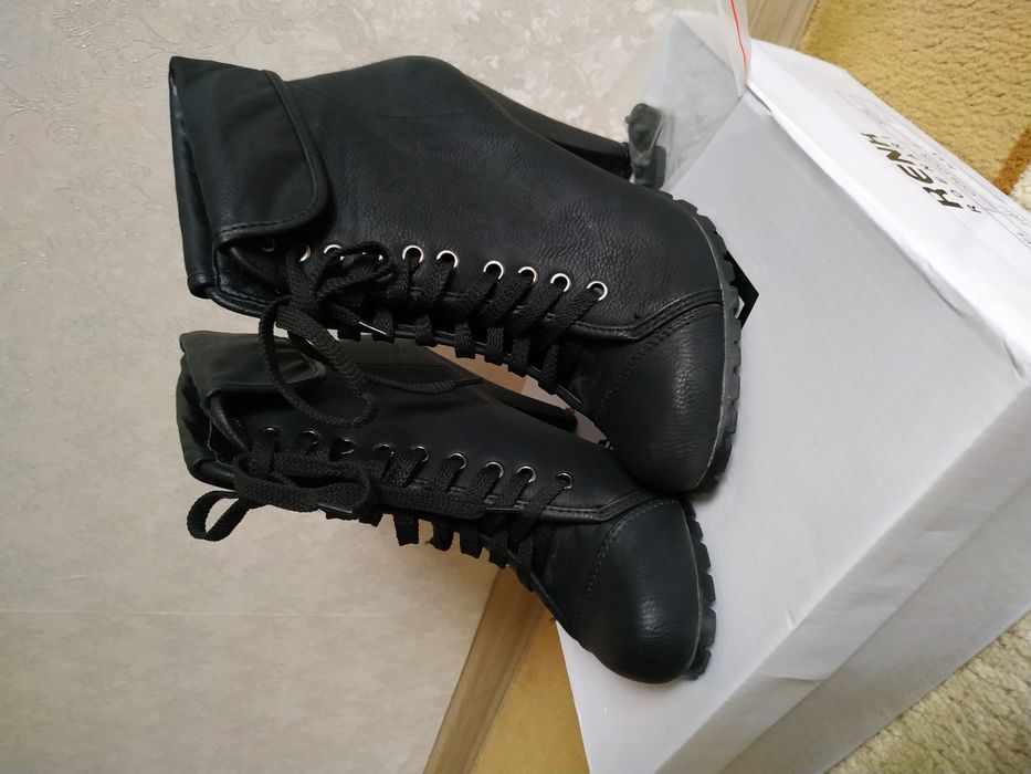 Продам ботиночки