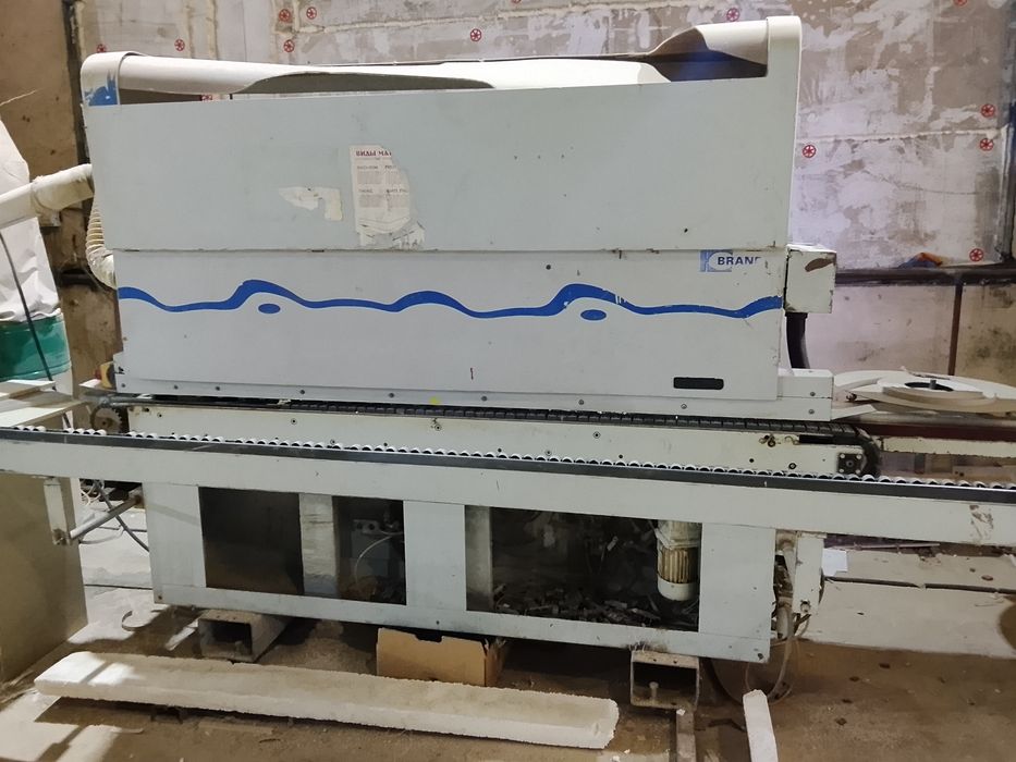 Кромкооблицовочный станок