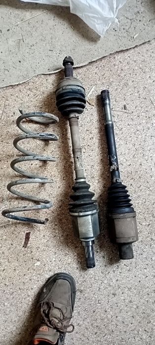 Запчасти на Рено Дастер