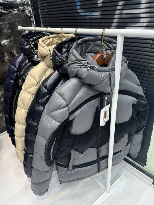 Geaca M.O.N.C.L.E.R x BATMAN nfc