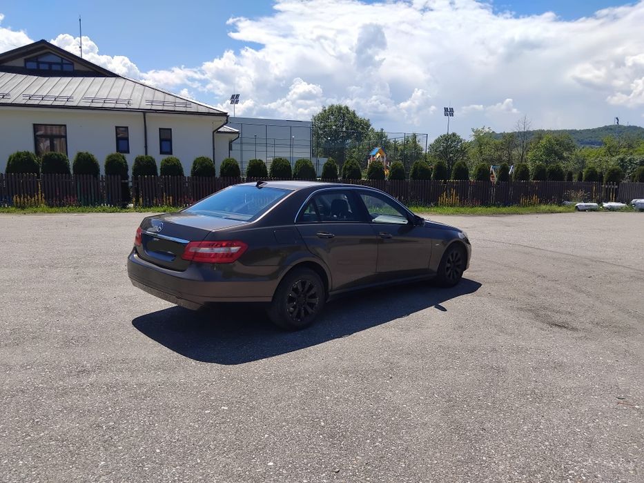Mercedes E 220-2010