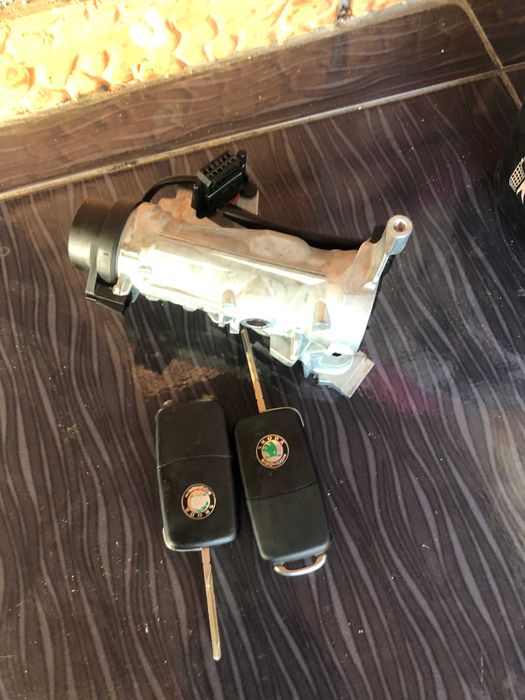 contact skoda octavia 2