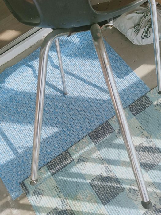 Продам стулья  2 шт.