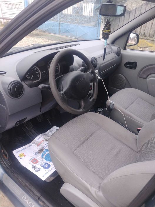 Logan 1.4 mcv 2650€