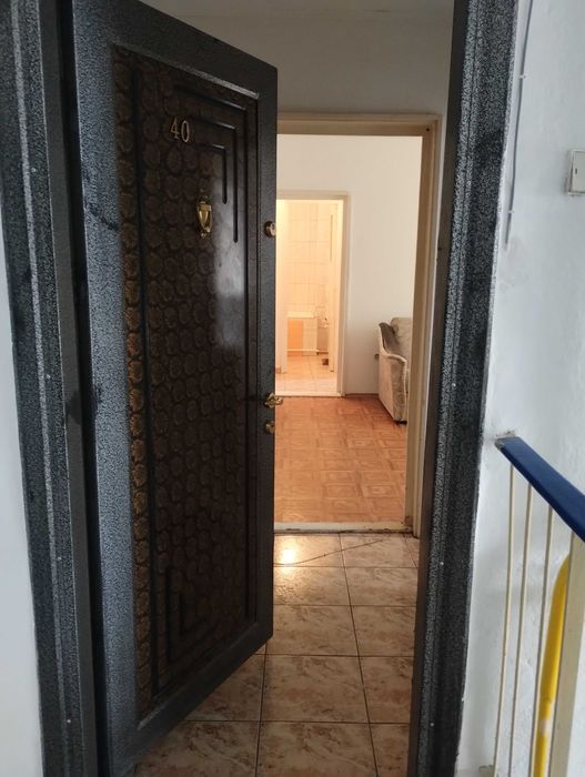 Inchiriez apartament