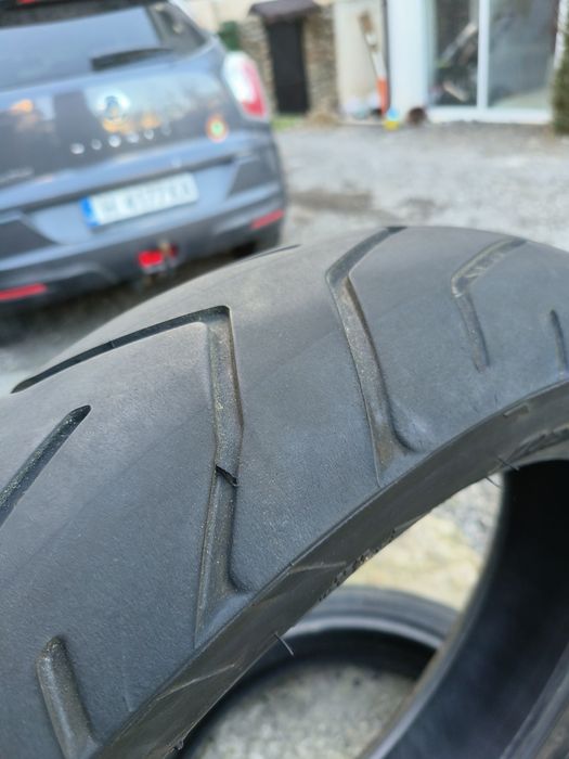 Bridgestone Battlax Adventure 41R
150/70/18 Dot 0223.
Добро състояние