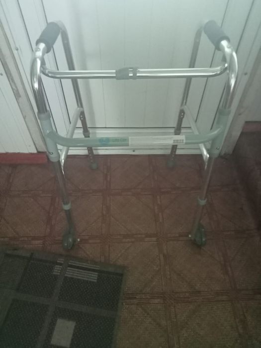 Ходунки для взрослых