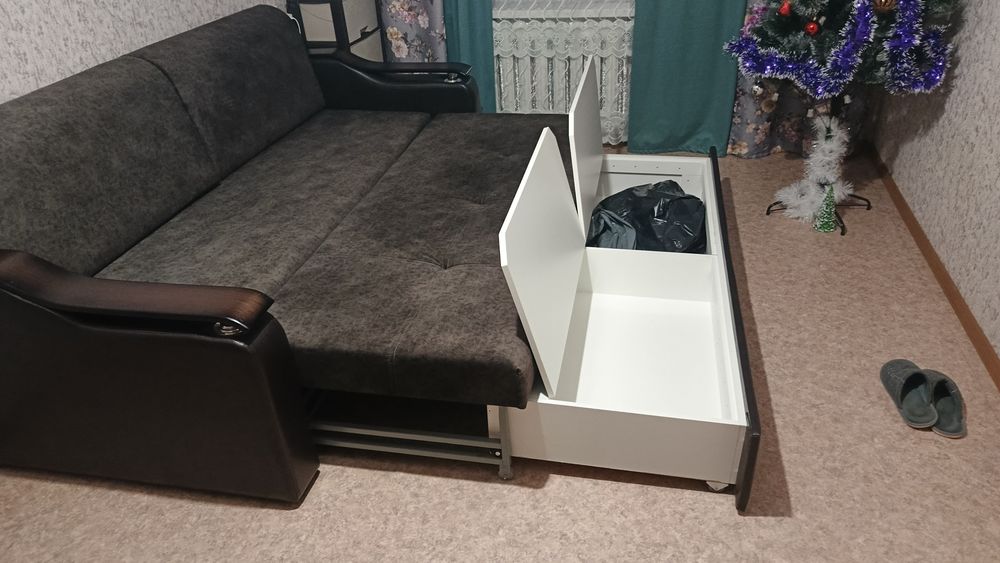 Продам диван 220000