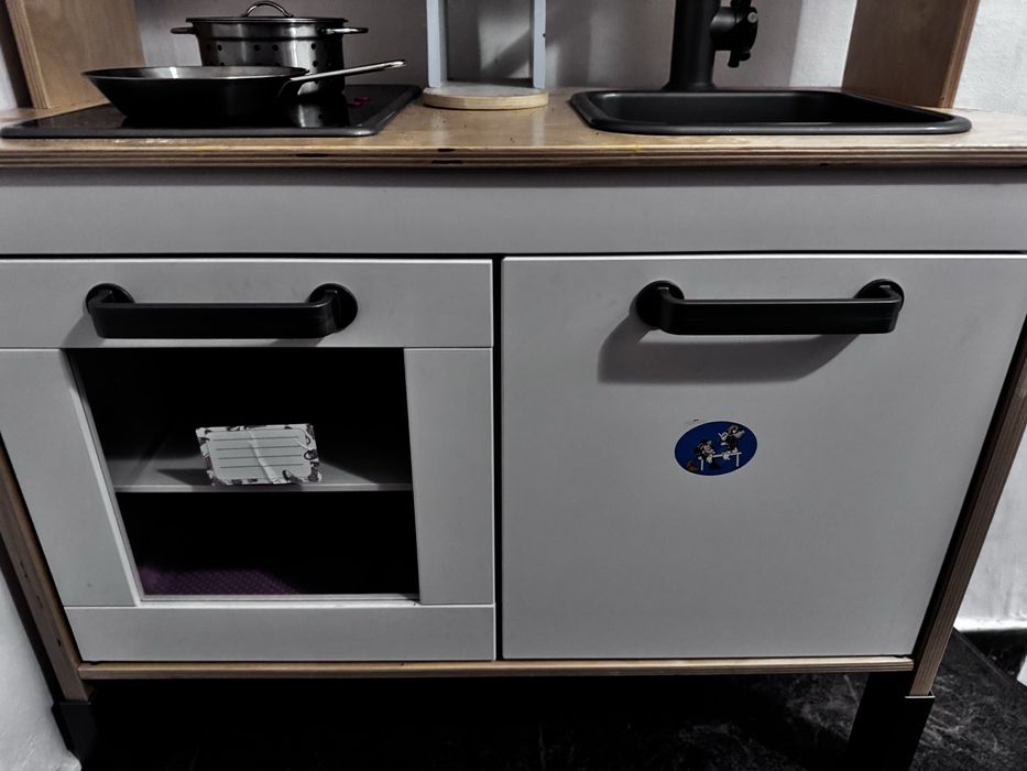 Детска кухня от Ikea