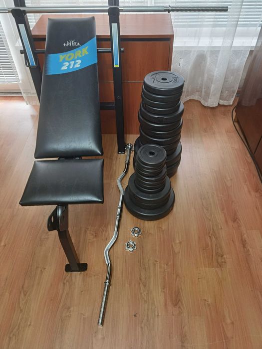 Продавам лежанка с лостове и тежести и пудовка