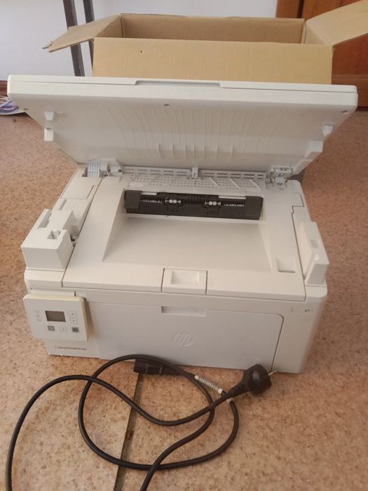 Срочно продам принтер новый