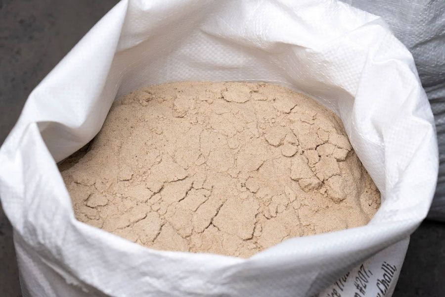 Песок и отсев мешках