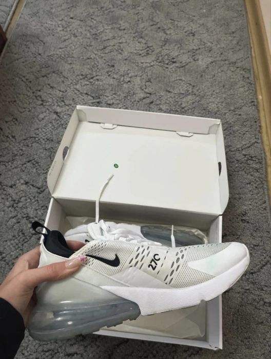 Air max 270 noi