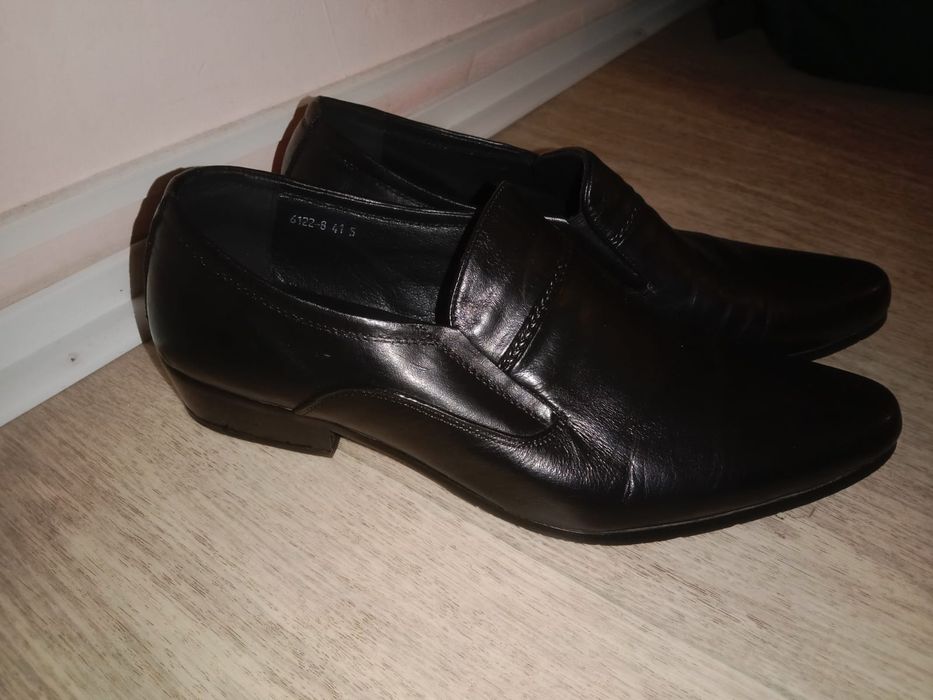 Продаю ботинки мужские