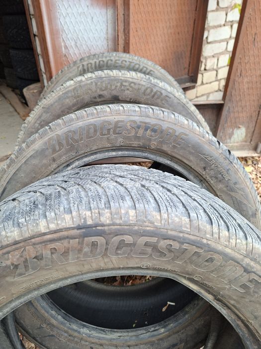 Продам шины 255/50/19 бриджистон