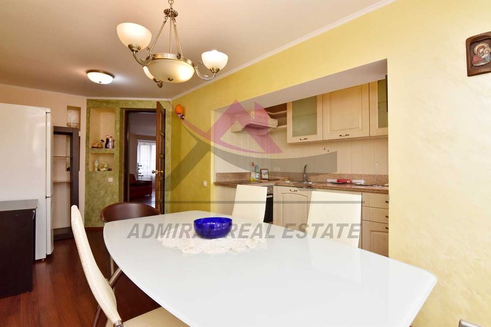 Дава се под наем Многостаен апартамент в Варна, Гръцка махала - 160 кв.м за 1100 € - Снимка #2