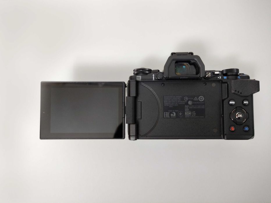 Olympus OM-D E-M5 Mark II