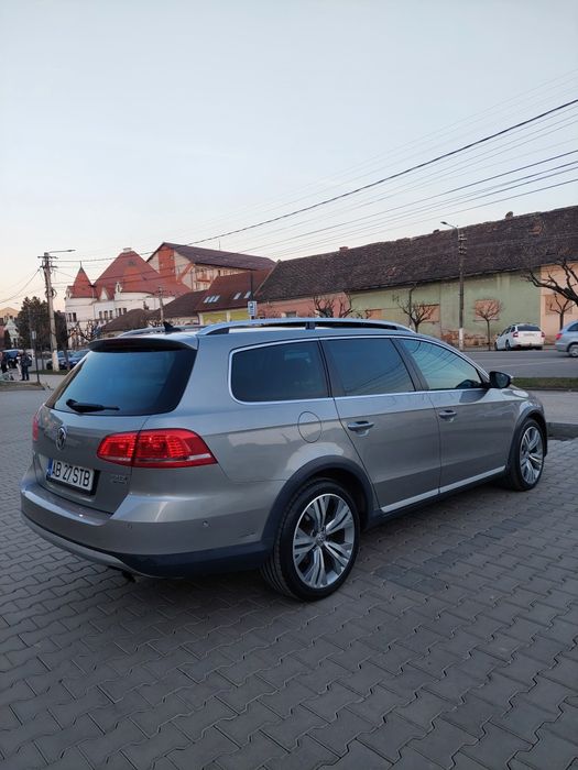 Vând VW Passat B7 Alltrack DSG 6+1.
