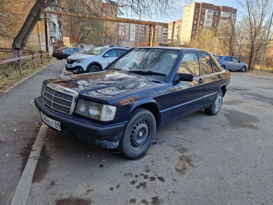 Мерседес Бенз 190