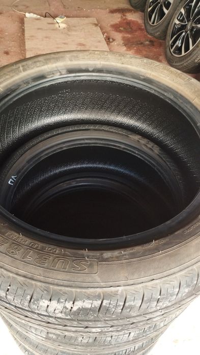 Продам авто шины  60000 Тен  215/50/17