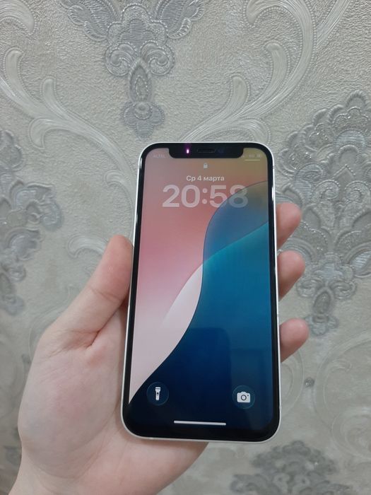 Продам айфон 12 мини
