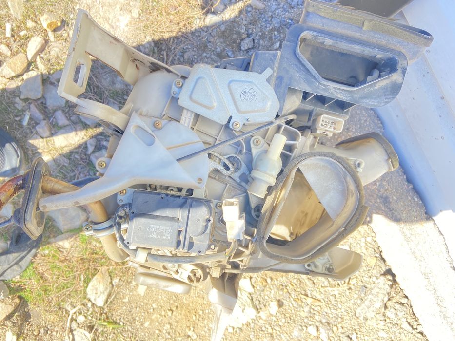 Корпус печки, моторчик печки, радиатор печки