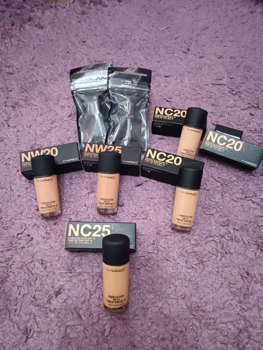 Гримове на MAC чисто нови