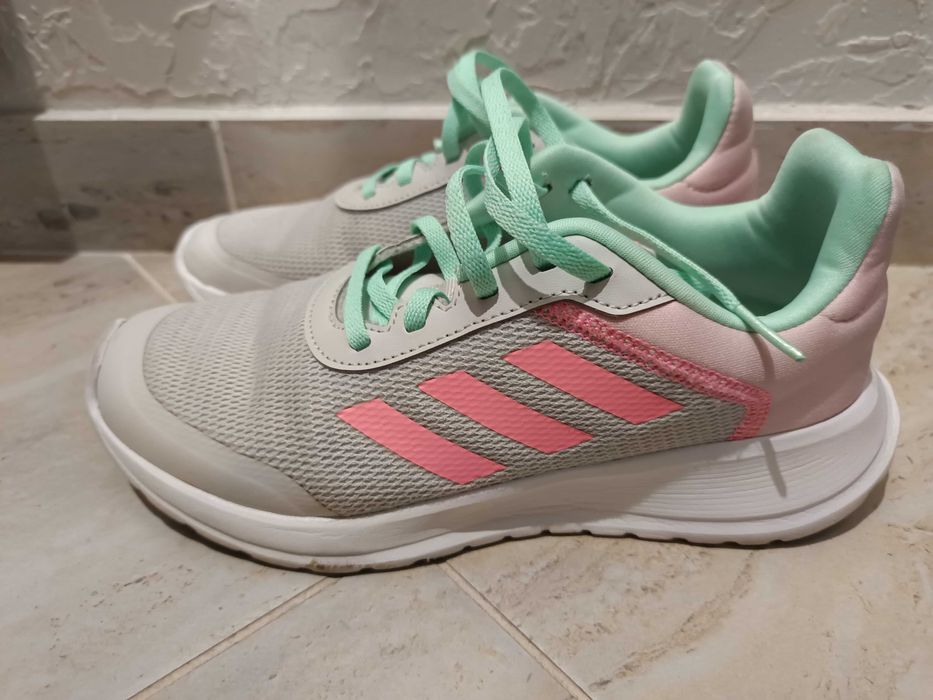 Сиви маратонки Adidas