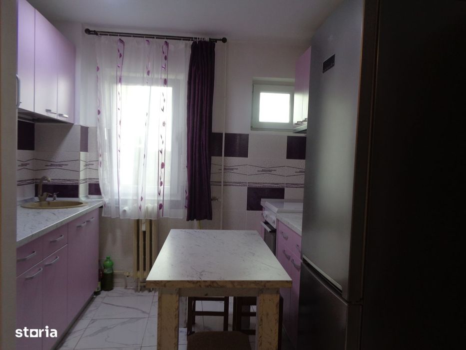 Apartament 2 camere decomandat 60 mp etaj 2 Podgoria la cheie