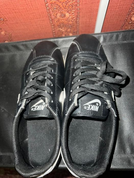 Кросовки кортезы в черном цвете